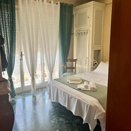 Center Aviva's-home Ницца